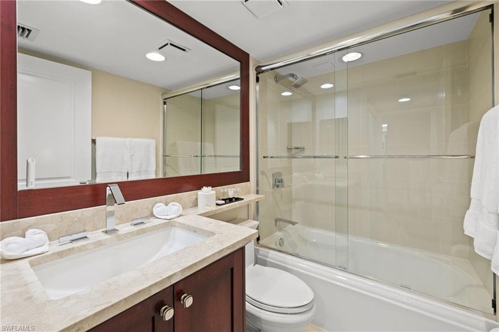 40 Seagate Dr 1002a, Naples, FL 34103-44