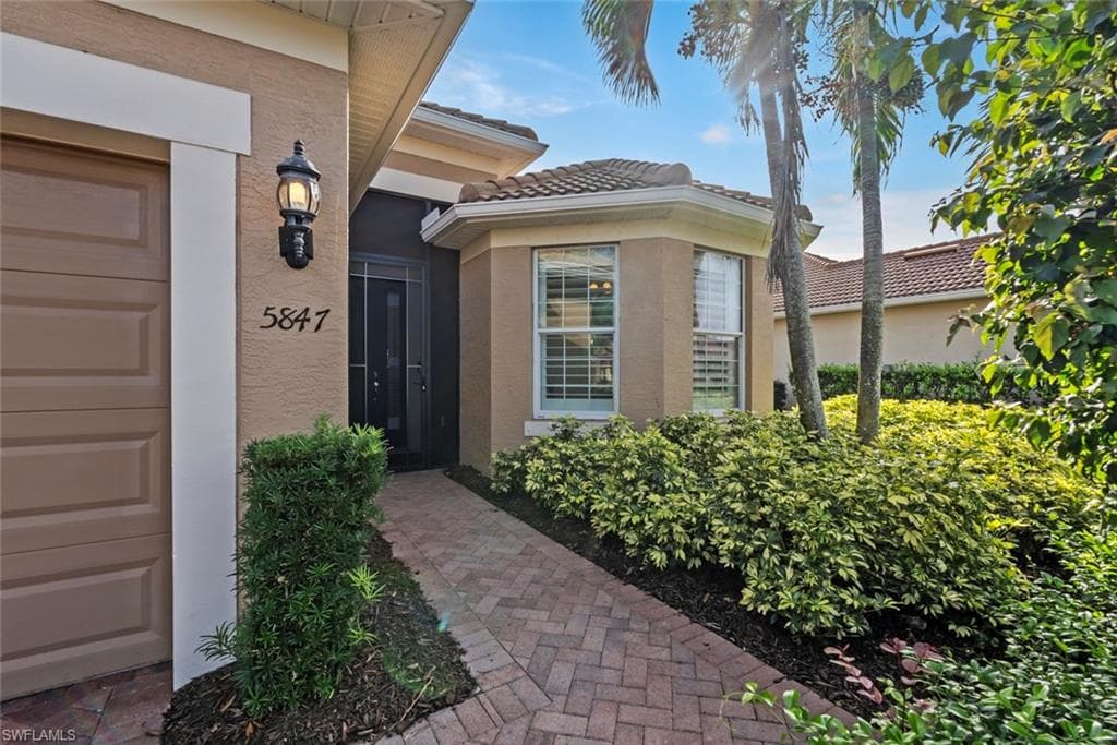 5847 Plymouth Pl, Ave Maria, FL 34142-4