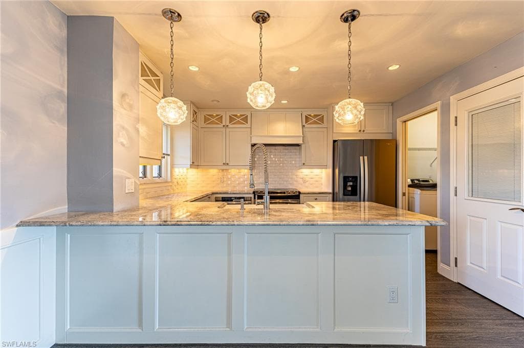 1546 Oyster Catcher Pt 1546c, Naples, FL 34105-2