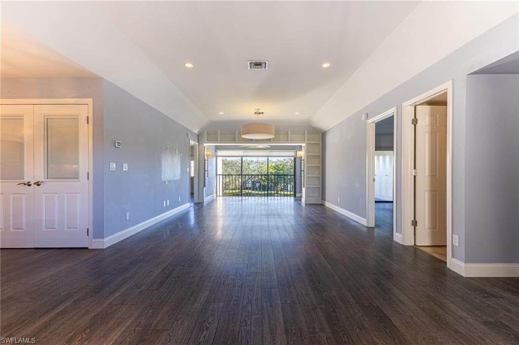 1546 Oyster Catcher Pt 1546c, Naples, FL 34105-4