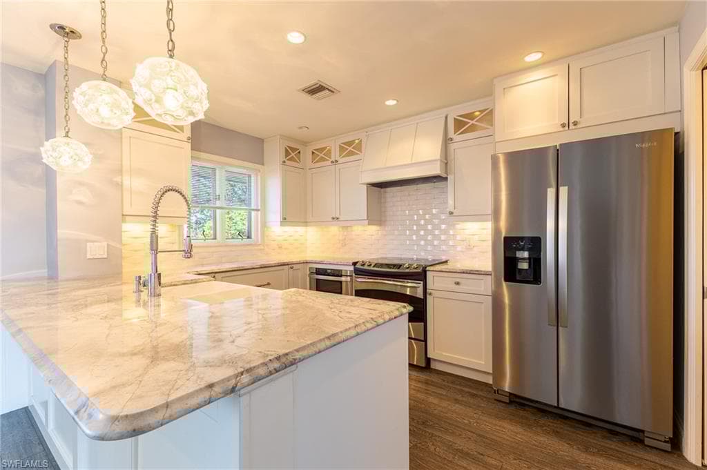 1546 Oyster Catcher Pt 1546c, Naples, FL 34105-8