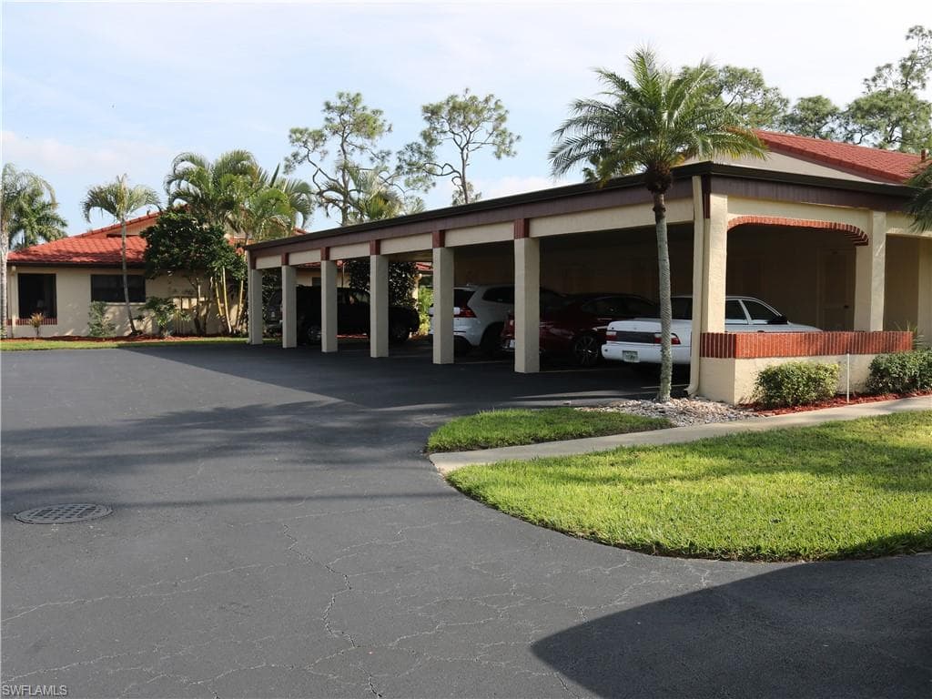 2056 Pine Isle Ln 2056, Naples, FL 34112-11