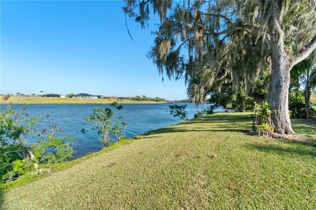 639 Rope Bend Dr, Labelle, FL 33935-10