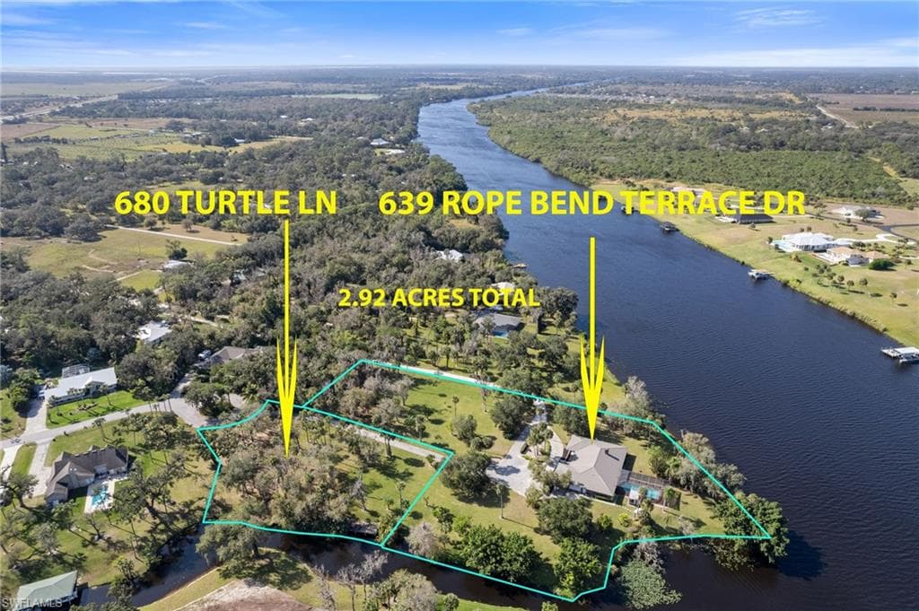 639 Rope Bend Dr, Labelle, FL 33935-1