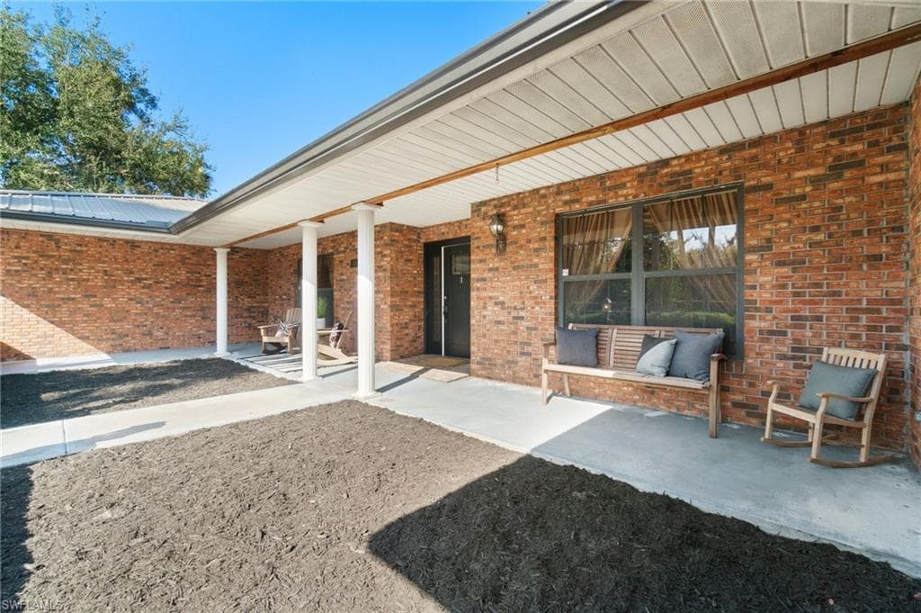 639 Rope Bend Dr, Labelle, FL 33935-25