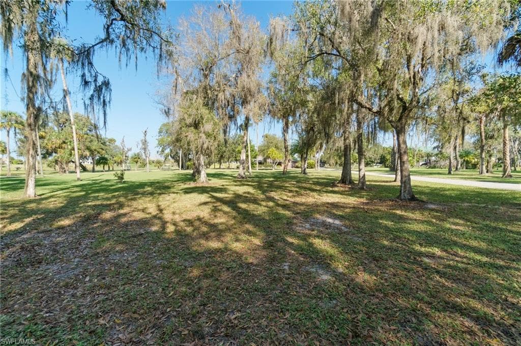 639 Rope Bend Dr, Labelle, FL 33935-31