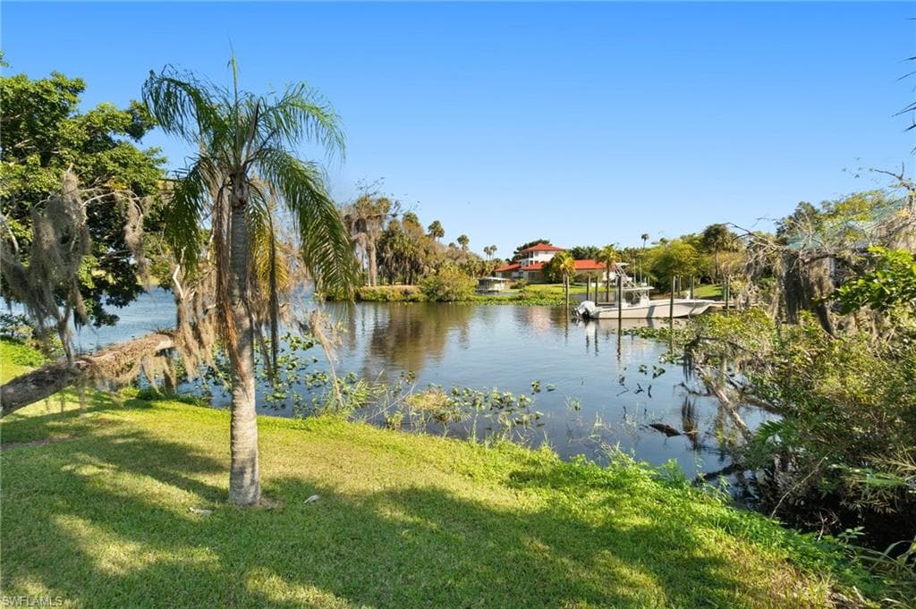 639 Rope Bend Dr, Labelle, FL 33935-44