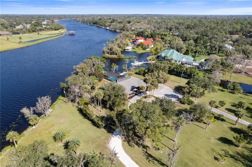 639 Rope Bend Dr, Labelle, FL 33935-45