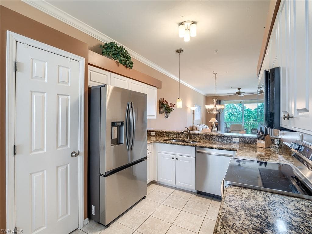 8680 Cedar Hammock Cir 143, Naples, FL 34112-4