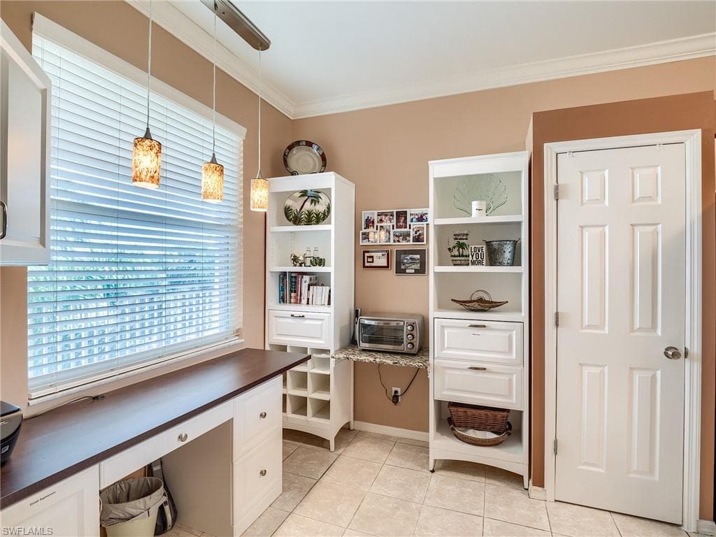 8680 Cedar Hammock Cir 143, Naples, FL 34112-5