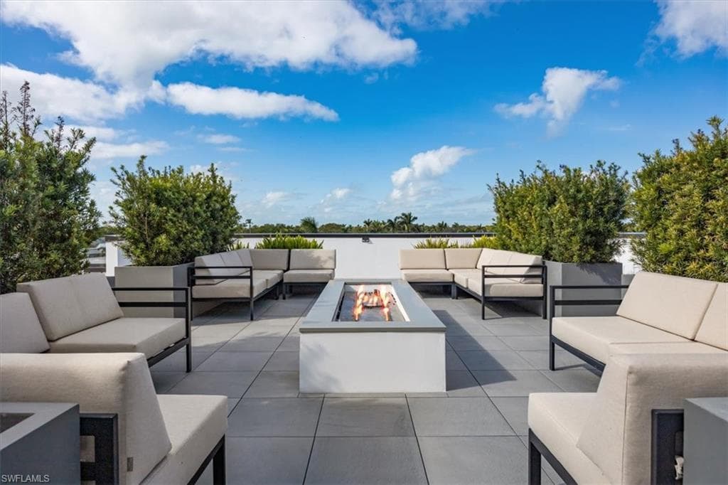 850 Central Ave 311, Naples, FL 34102-23