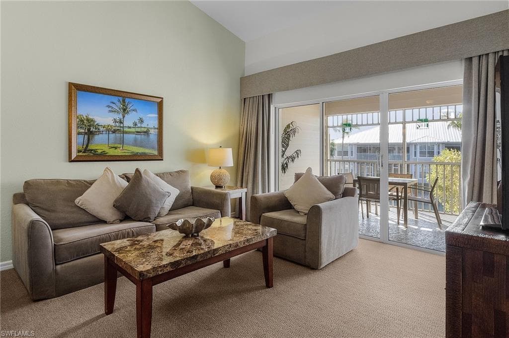 7870 Mahogany Run Ln 1724, Naples, FL 34113-5