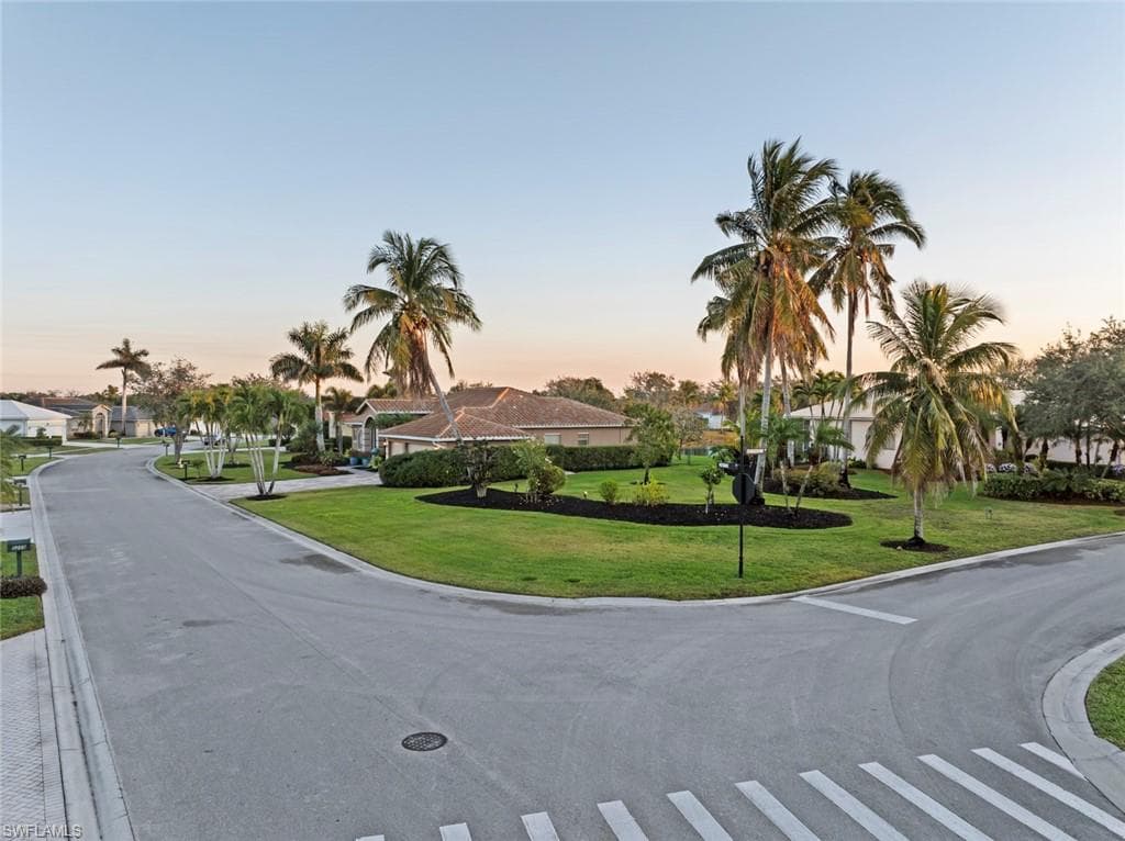 3262 Potomac Ct, Naples, FL 34120-25