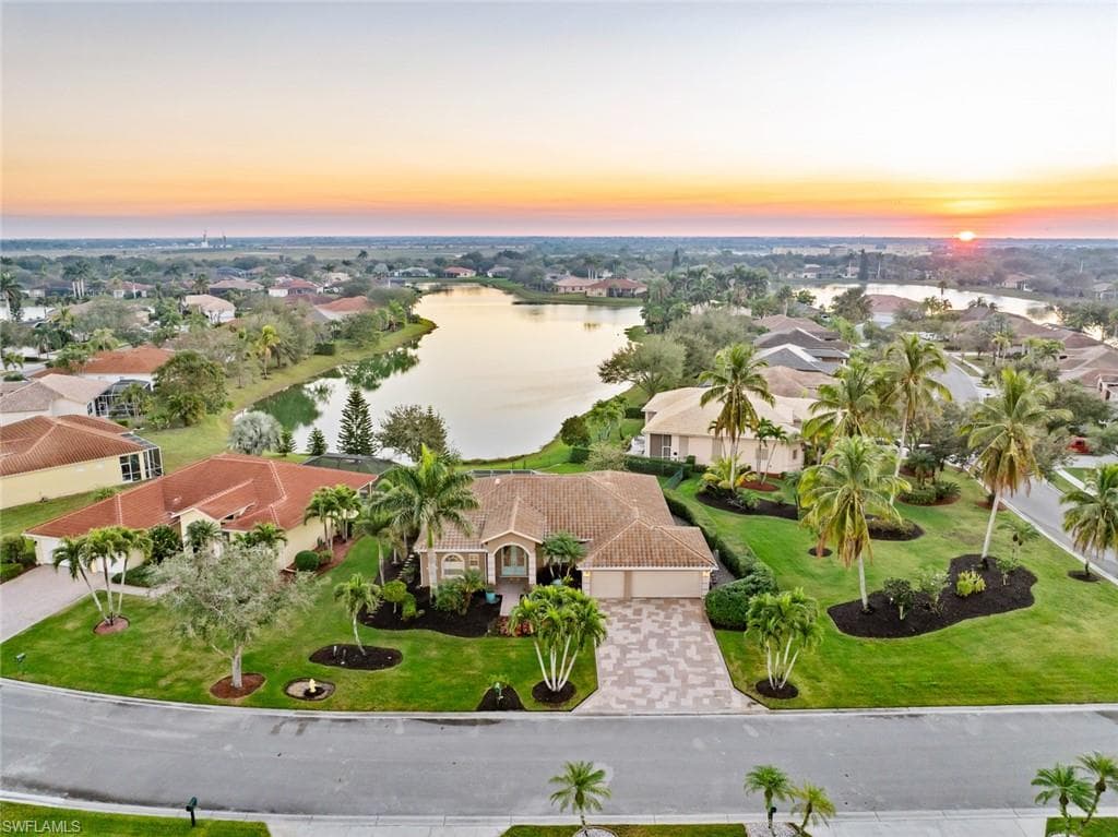 3262 Potomac Ct, Naples, FL 34120-27