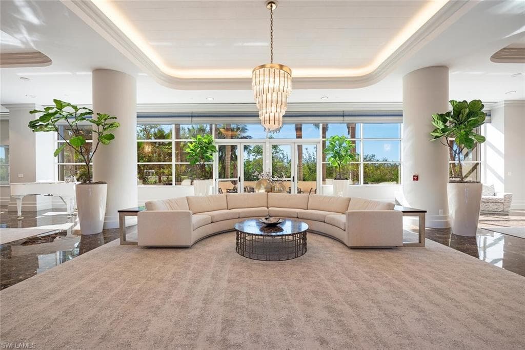 6825 Grenadier Blvd 102, Naples, FL 34108-14