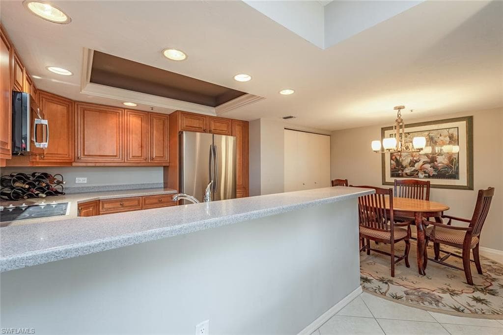 6825 Grenadier Blvd 102, Naples, FL 34108-6