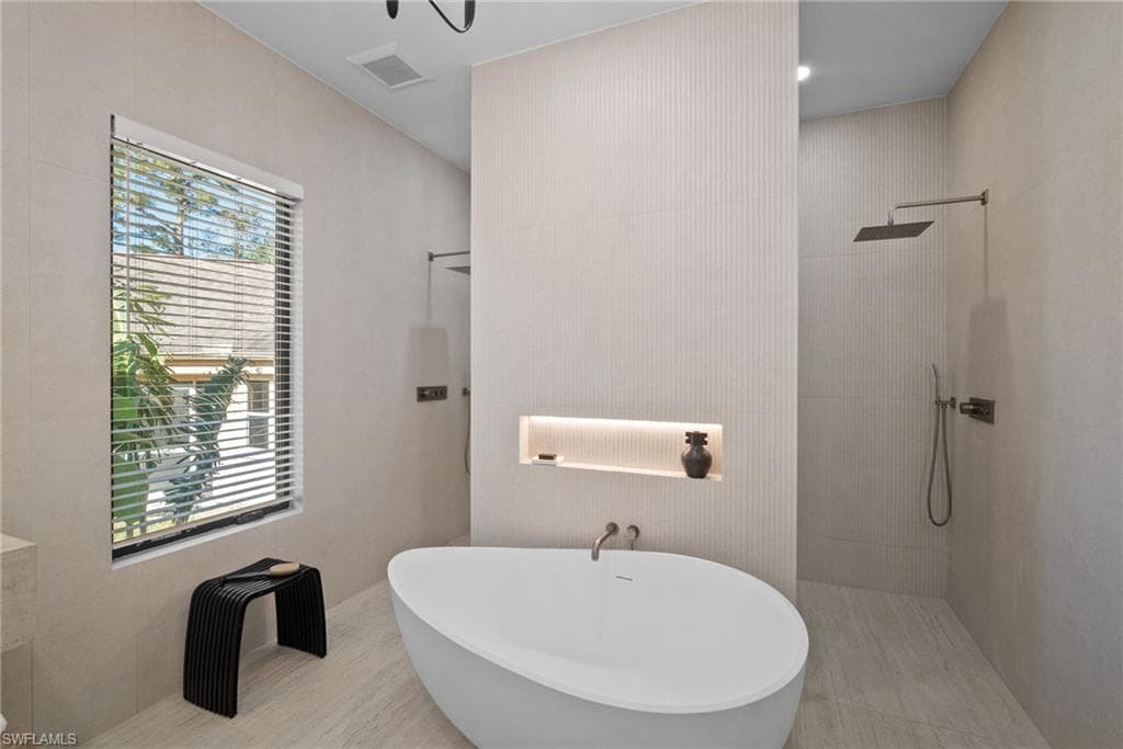 1364 Cypress Woods Dr, Naples, FL 34103-28