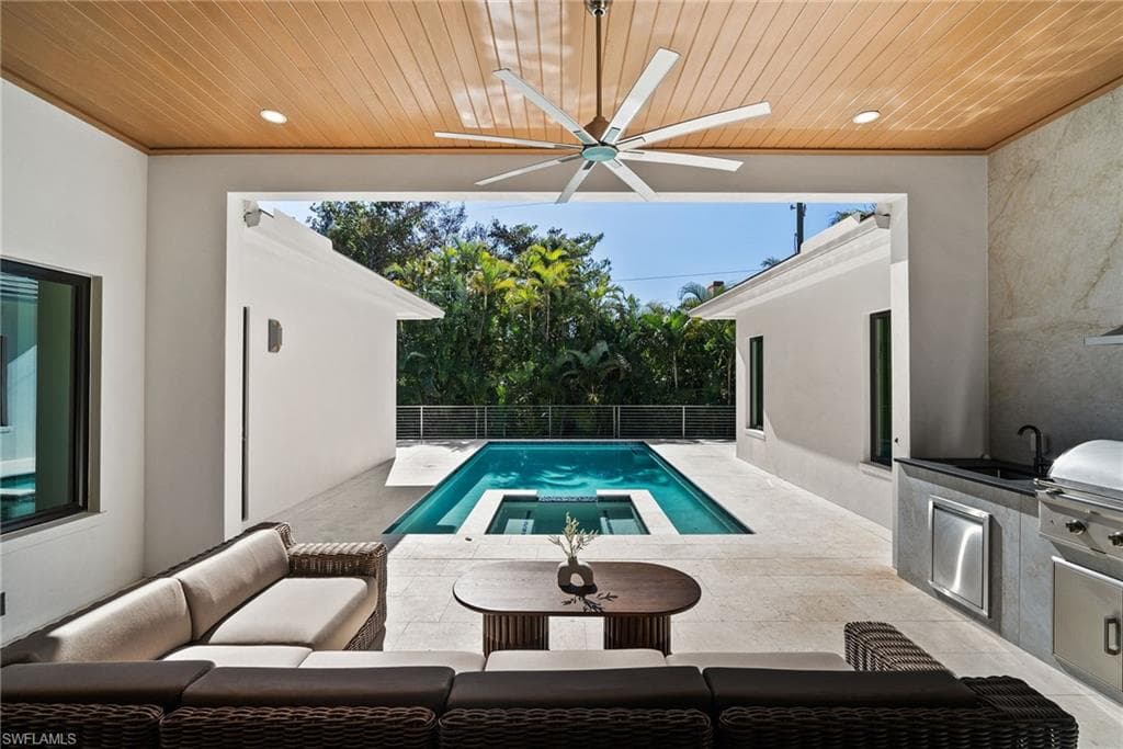 1364 Cypress Woods Dr, Naples, FL 34103-40