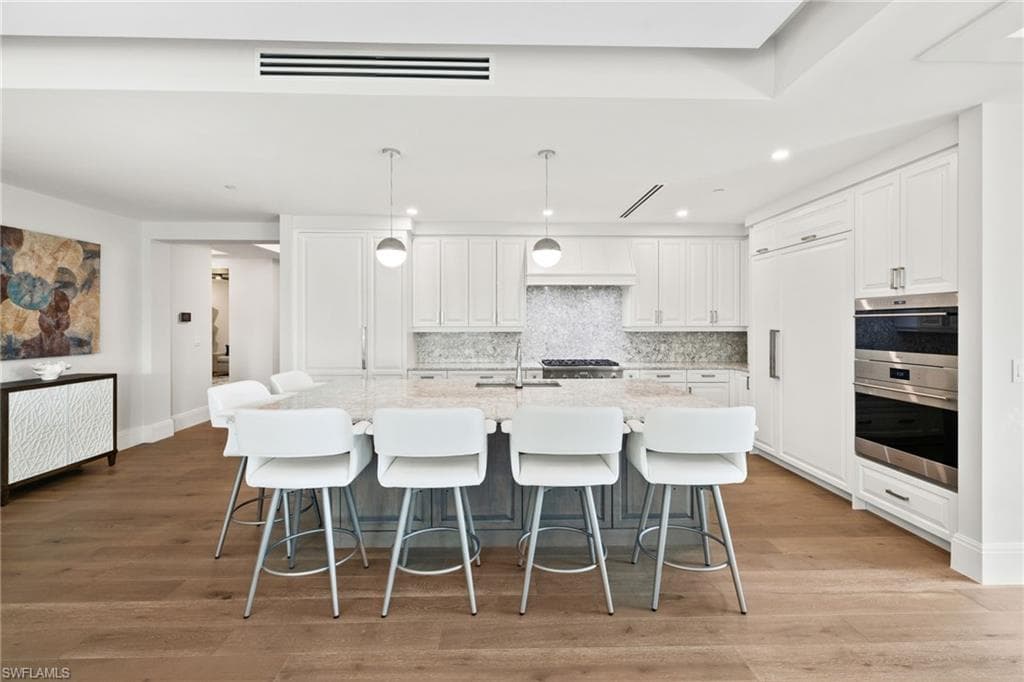 1130 3rd Ave S 207, Naples, FL 34102-4