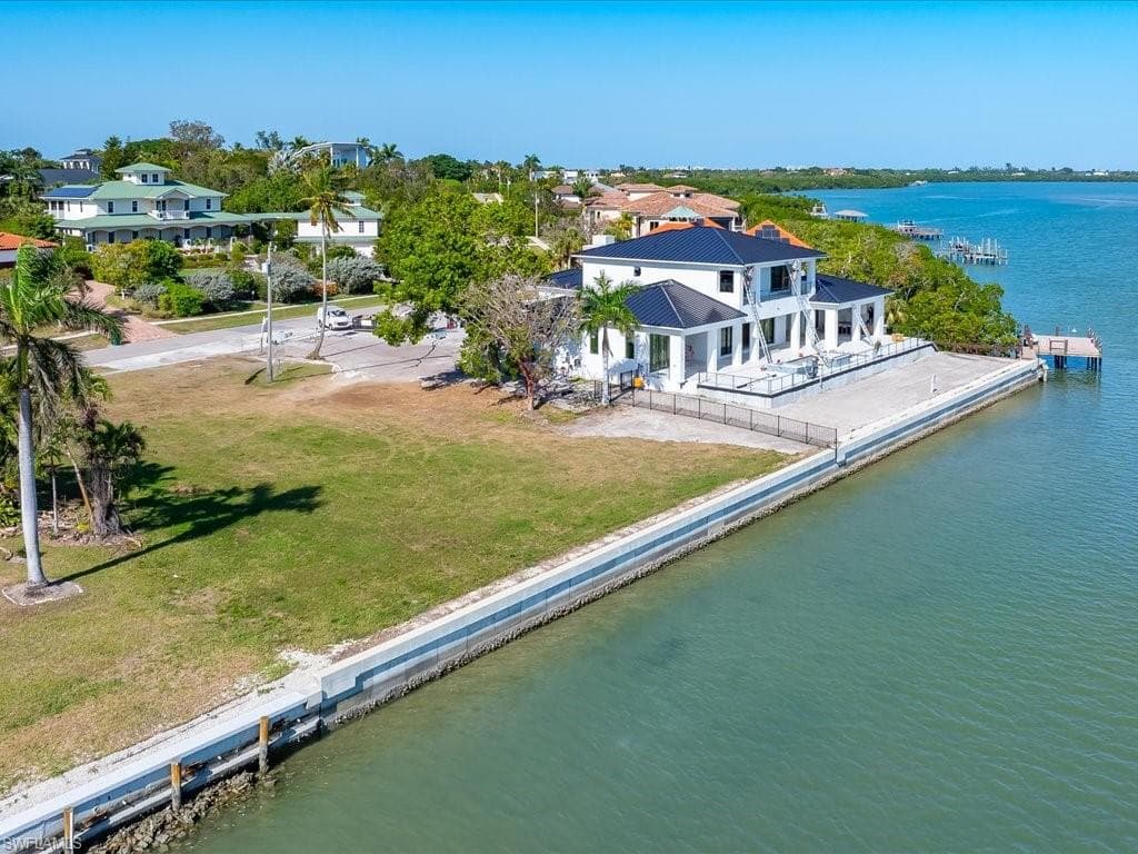 945 Caxambas Dr, Marco Island, FL 34145-4