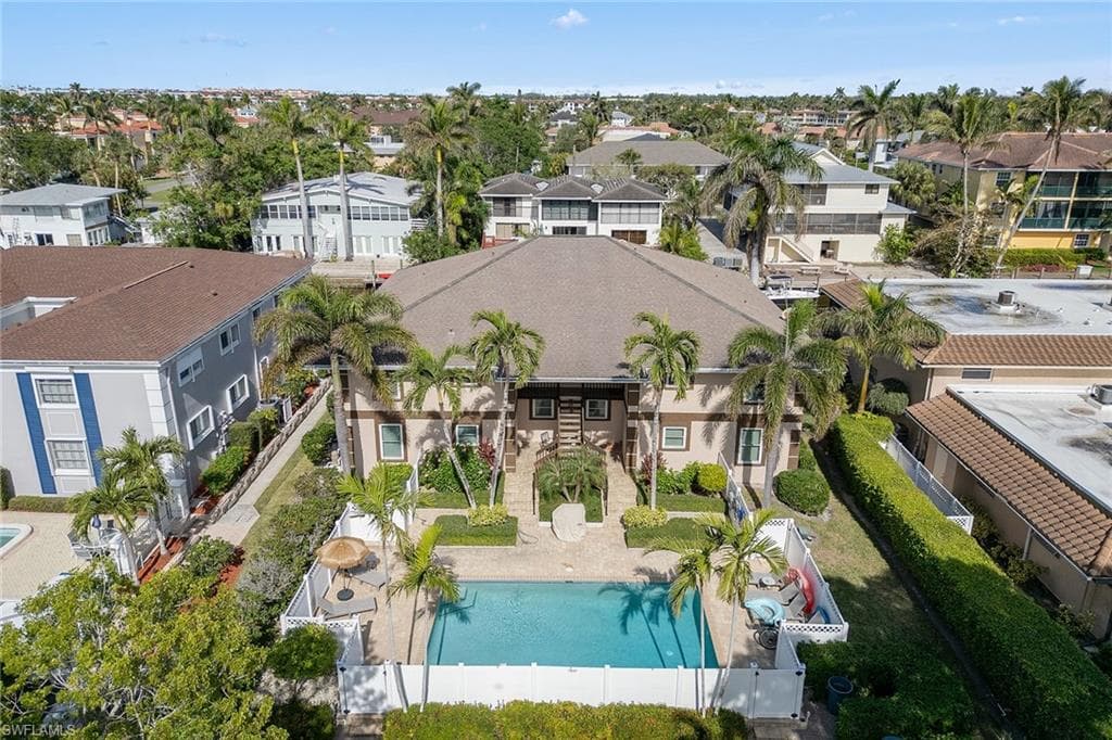 1501 Chesapeake Ave, Naples, FL 34102-18