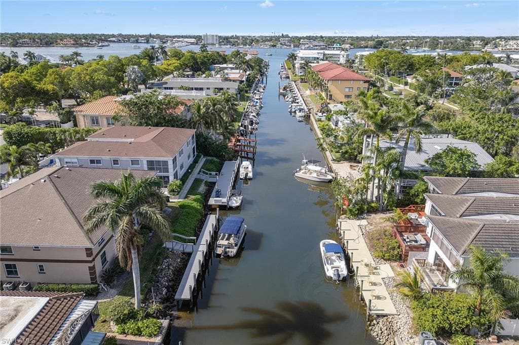 1501 Chesapeake Ave, Naples, FL 34102-21