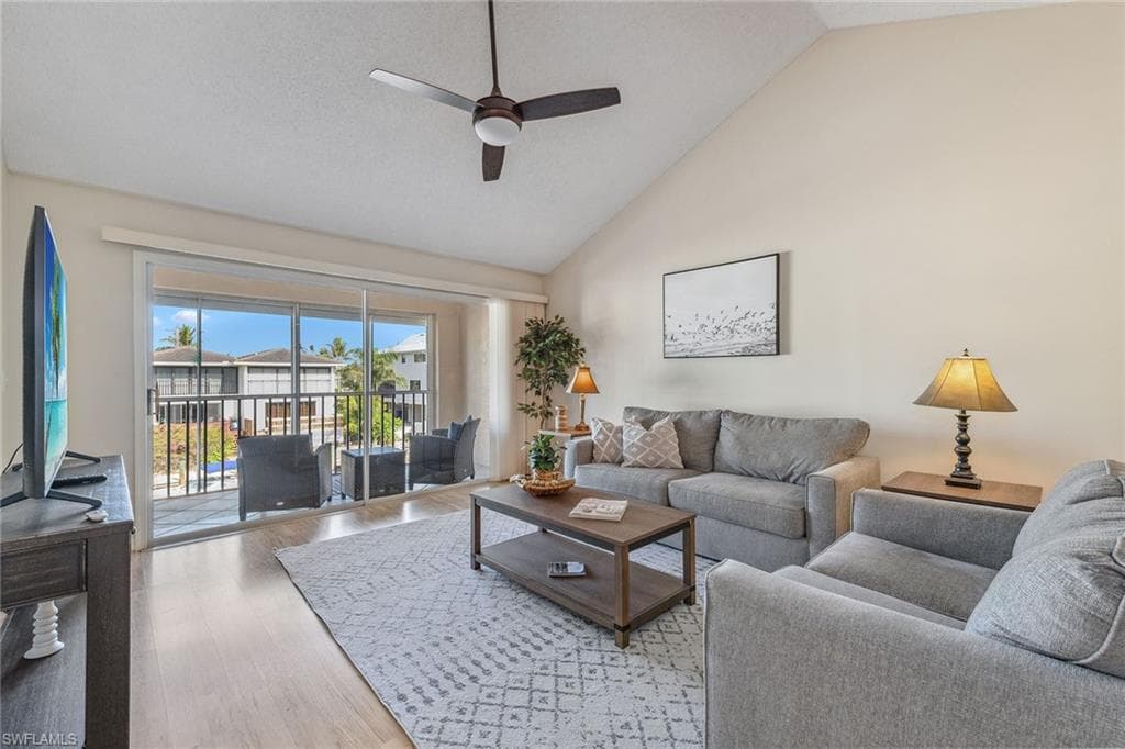 1501 Chesapeake Ave, Naples, FL 34102-4
