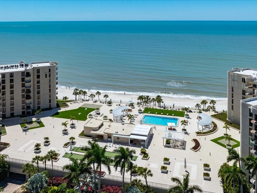 3115 Gulf Shore Blvd N 205s, Naples, FL 34103-43