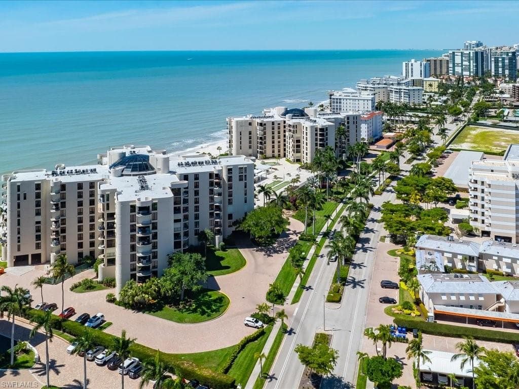 3115 Gulf Shore Blvd N 205s, Naples, FL 34103-44