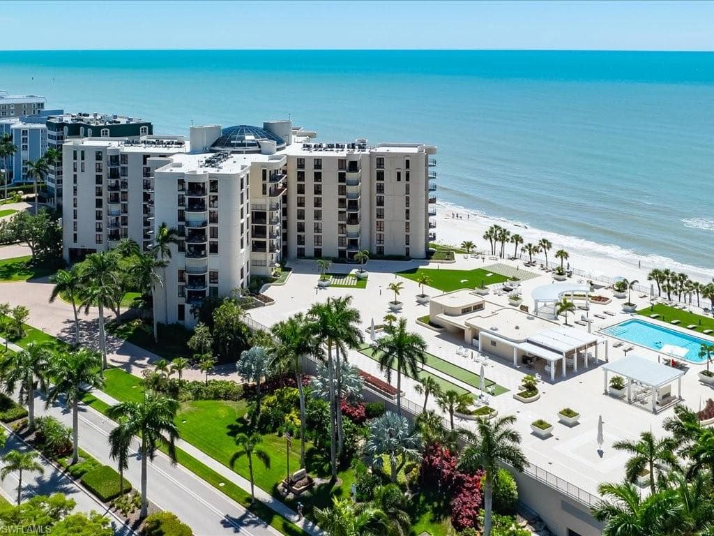 3115 Gulf Shore Blvd N 205s, Naples, FL 34103-45