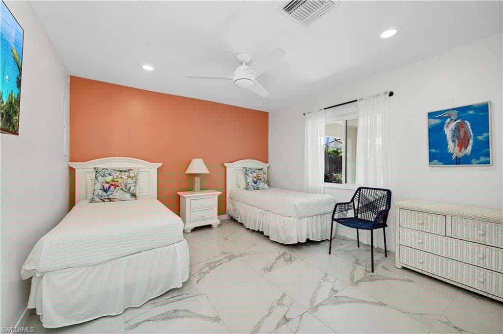 616 106th Ave N, Naples, FL 34108-16
