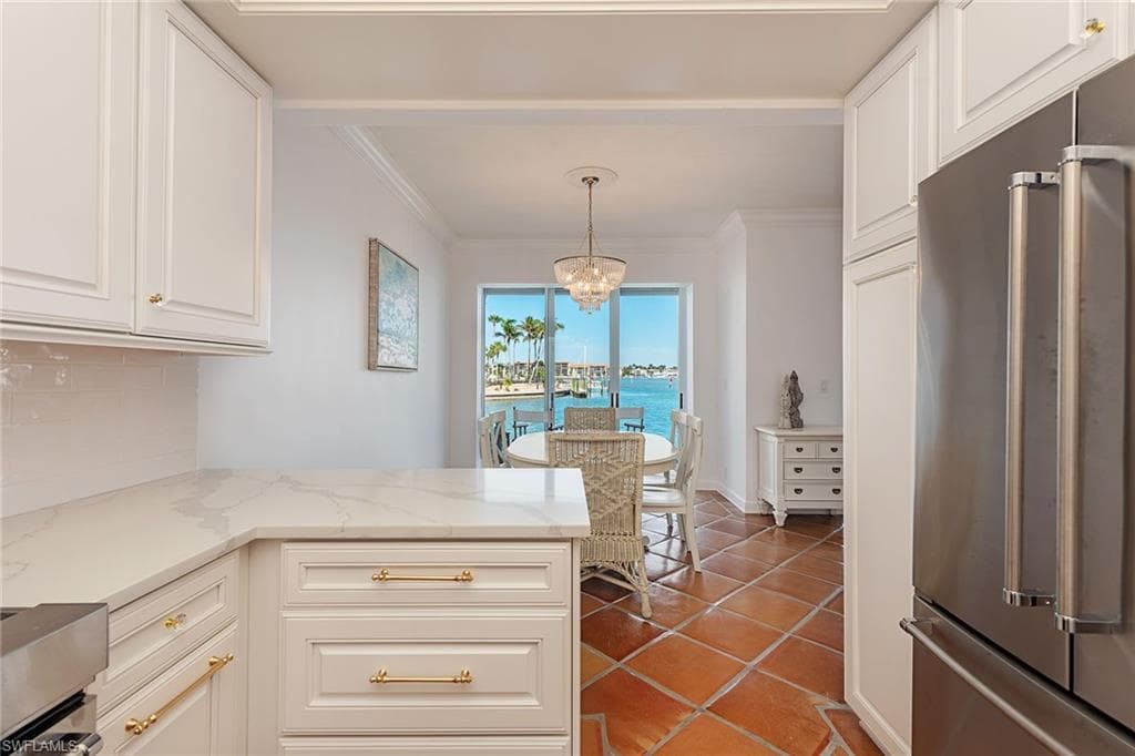 2254 Gulf Shore Blvd N N1, Naples, FL 34102-8