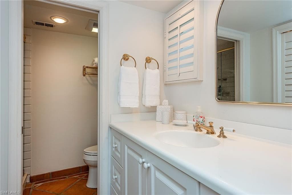 2254 Gulf Shore Blvd N N1, Naples, FL 34102-11