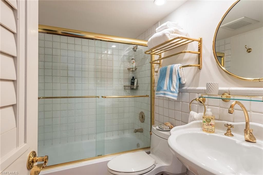 2254 Gulf Shore Blvd N N1, Naples, FL 34102-13