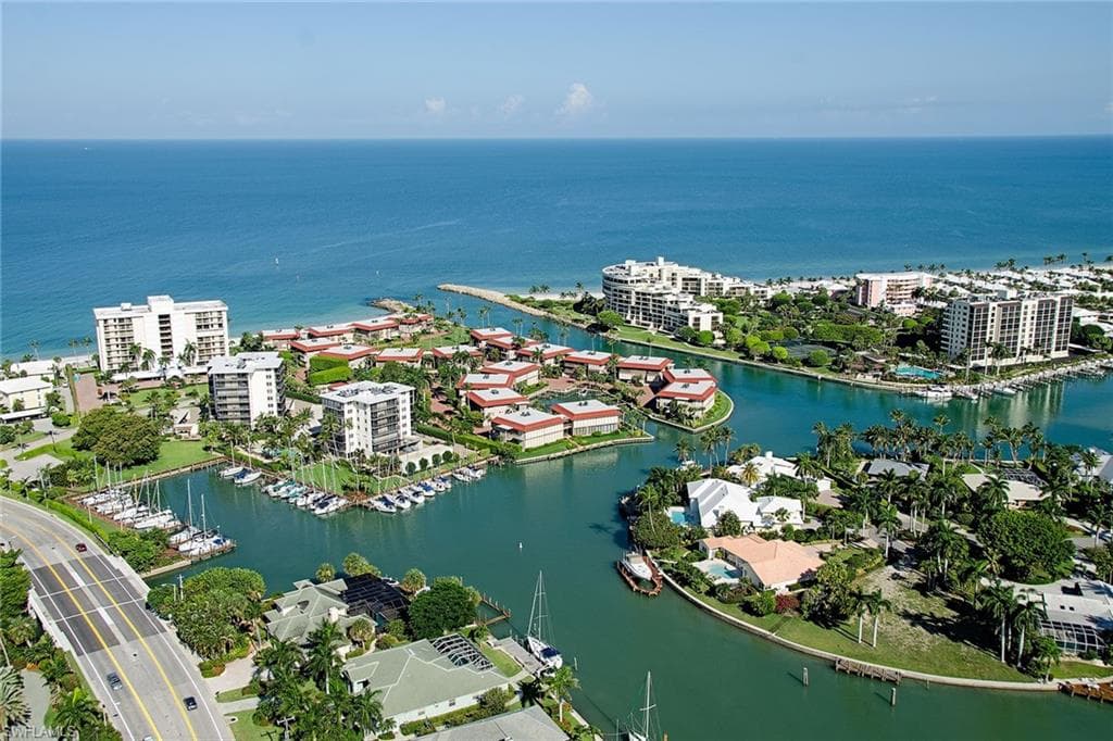 2254 Gulf Shore Blvd N N1, Naples, FL 34102-1