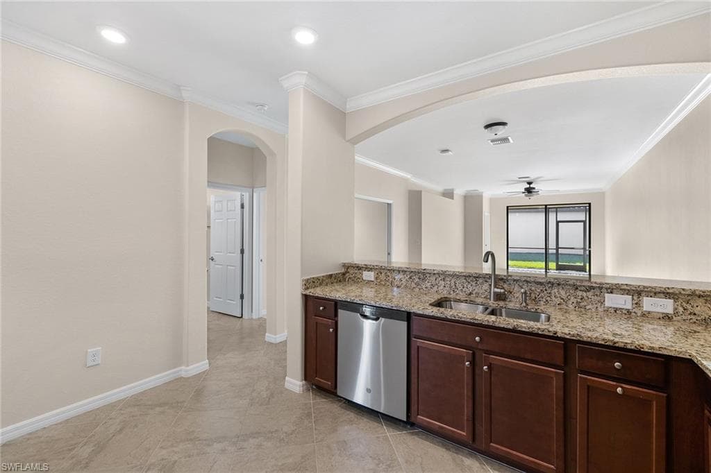 9120 Glenforest Dr, Naples, FL 34120-13