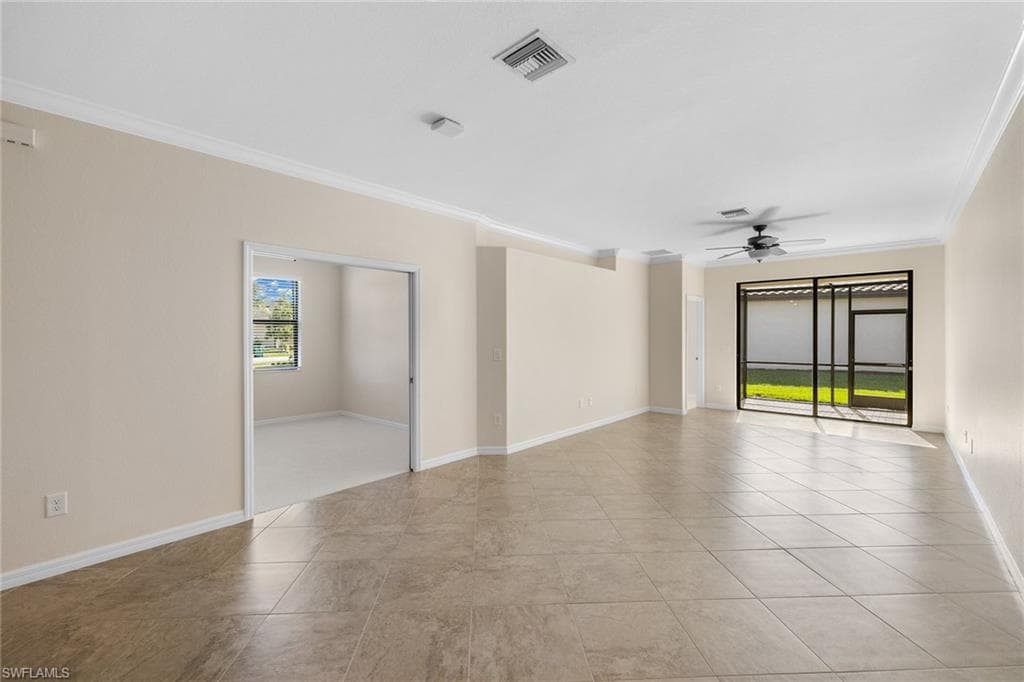 9120 Glenforest Dr, Naples, FL 34120-25