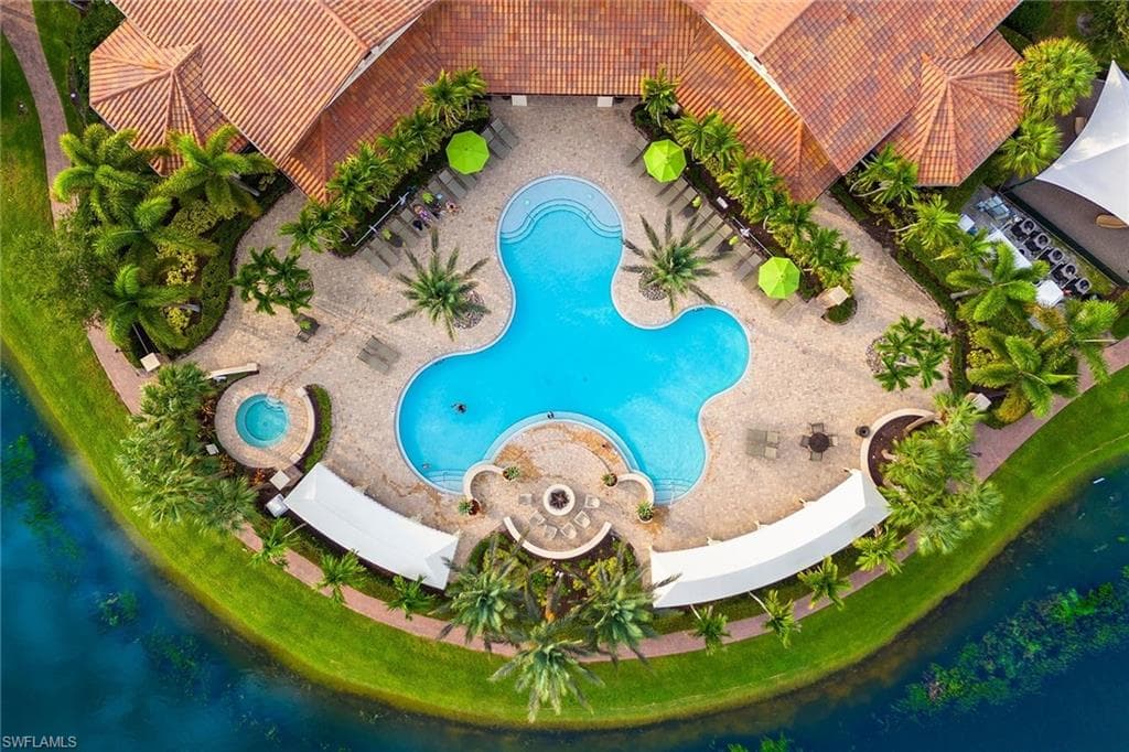 9120 Glenforest Dr, Naples, FL 34120-36