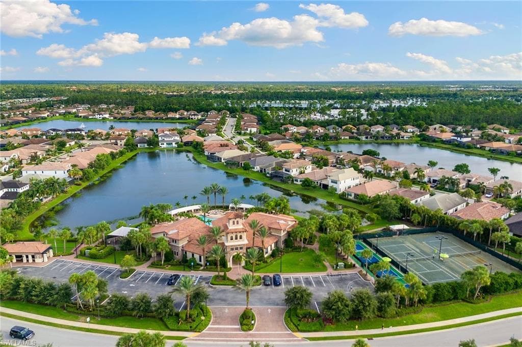9120 Glenforest Dr, Naples, FL 34120-37