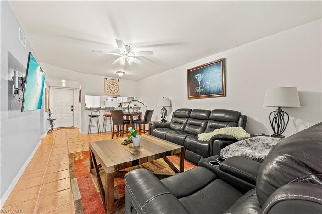 5857 Rattlesnake Hammock Rd N 106, Naples, FL 34113-9