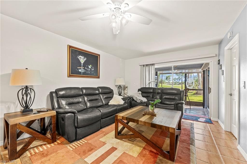 5857 Rattlesnake Hammock Rd N 106, Naples, FL 34113-7