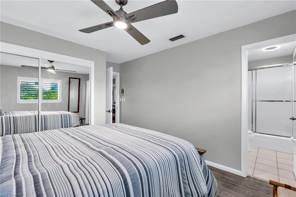 975 9th Ave S 16, Naples, FL 34102-17
