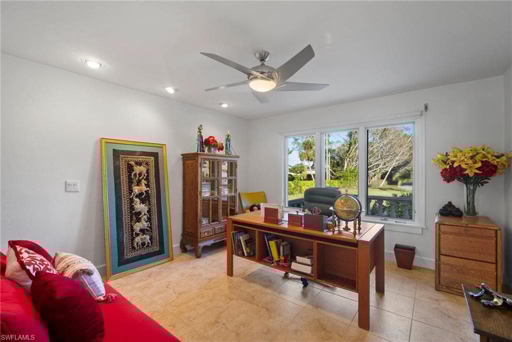319 Pirates Bight, Naples, FL 34103-21