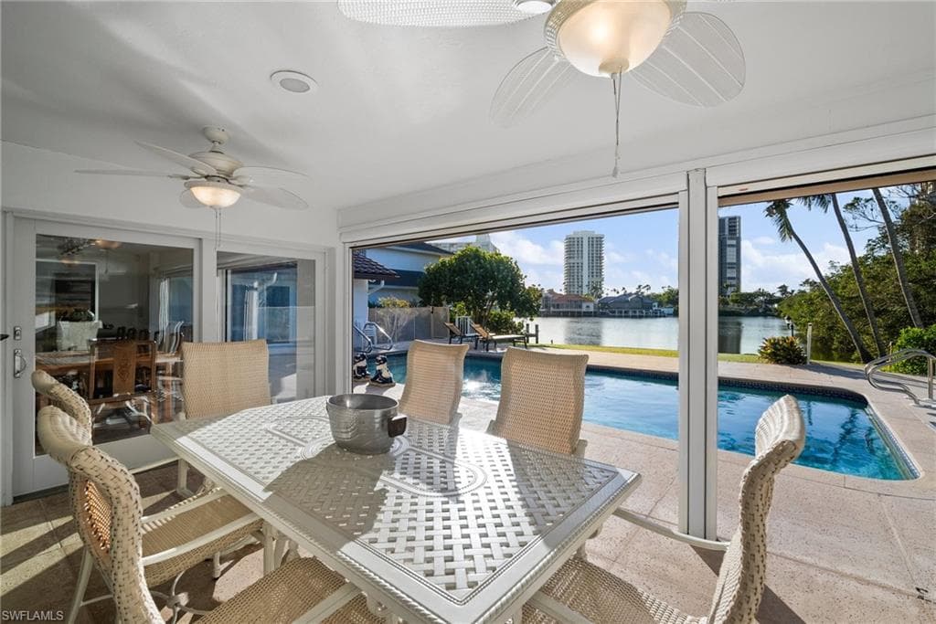 319 Pirates Bight, Naples, FL 34103-22