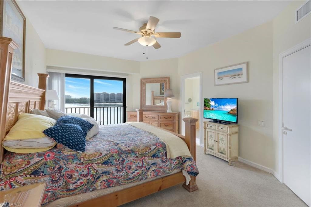 402 La Peninsula Blvd 402, Naples, FL 34113-12