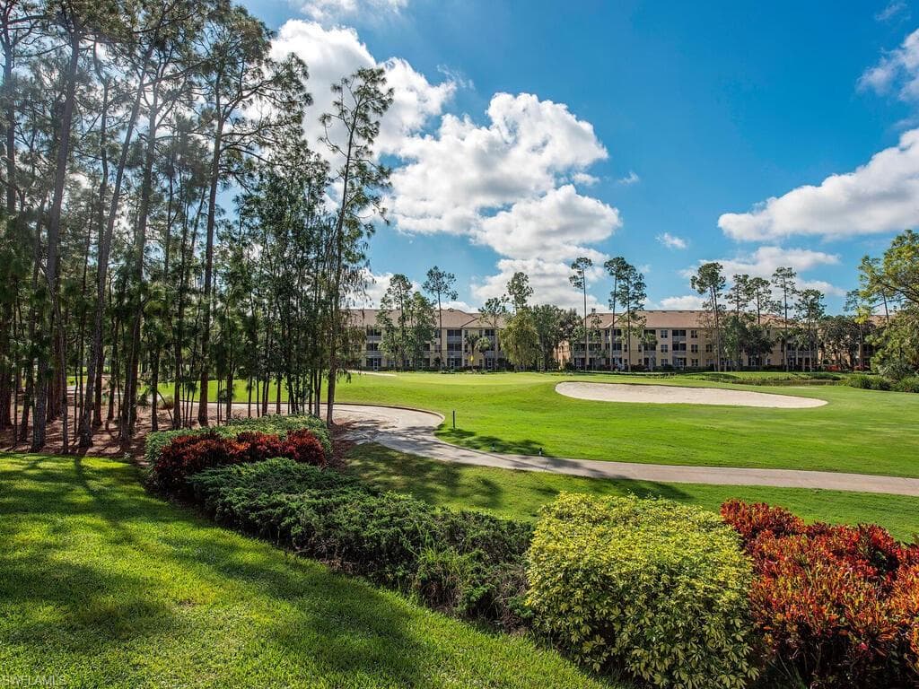 8225 Danbury Blvd E 1-102, Naples, FL 34120-16