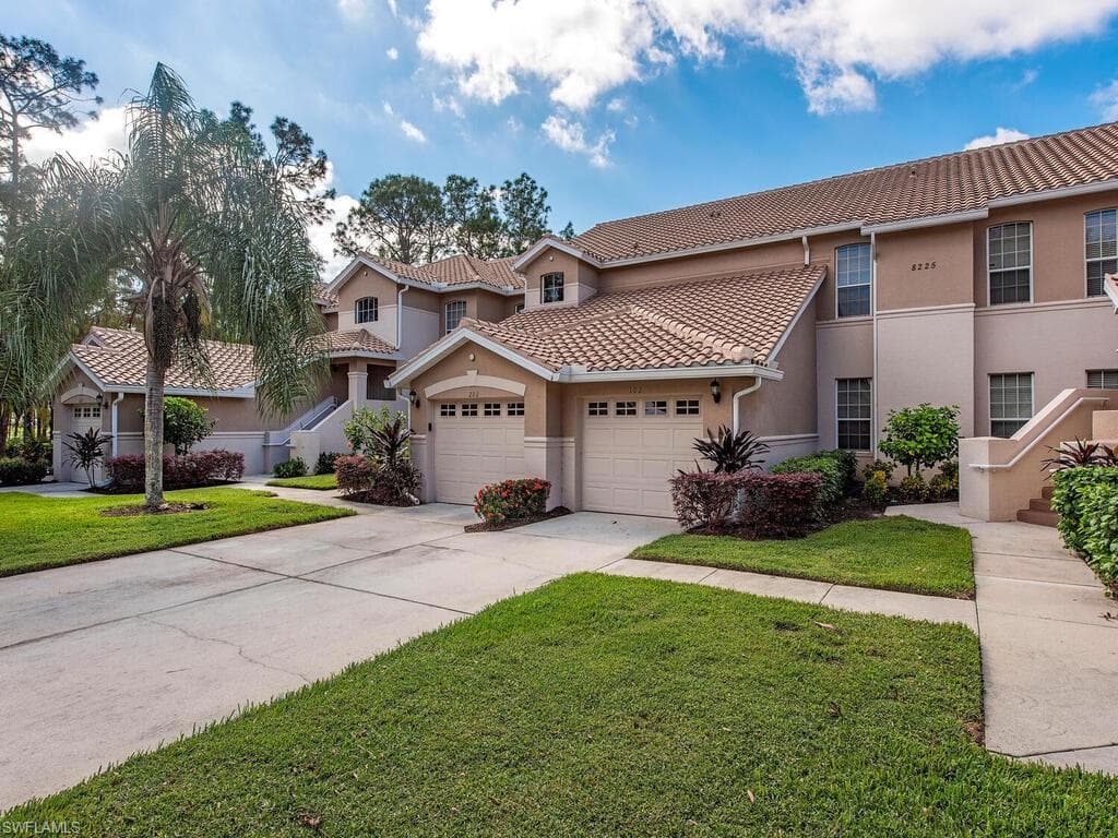 8225 Danbury Blvd E 1-102, Naples, FL 34120-3