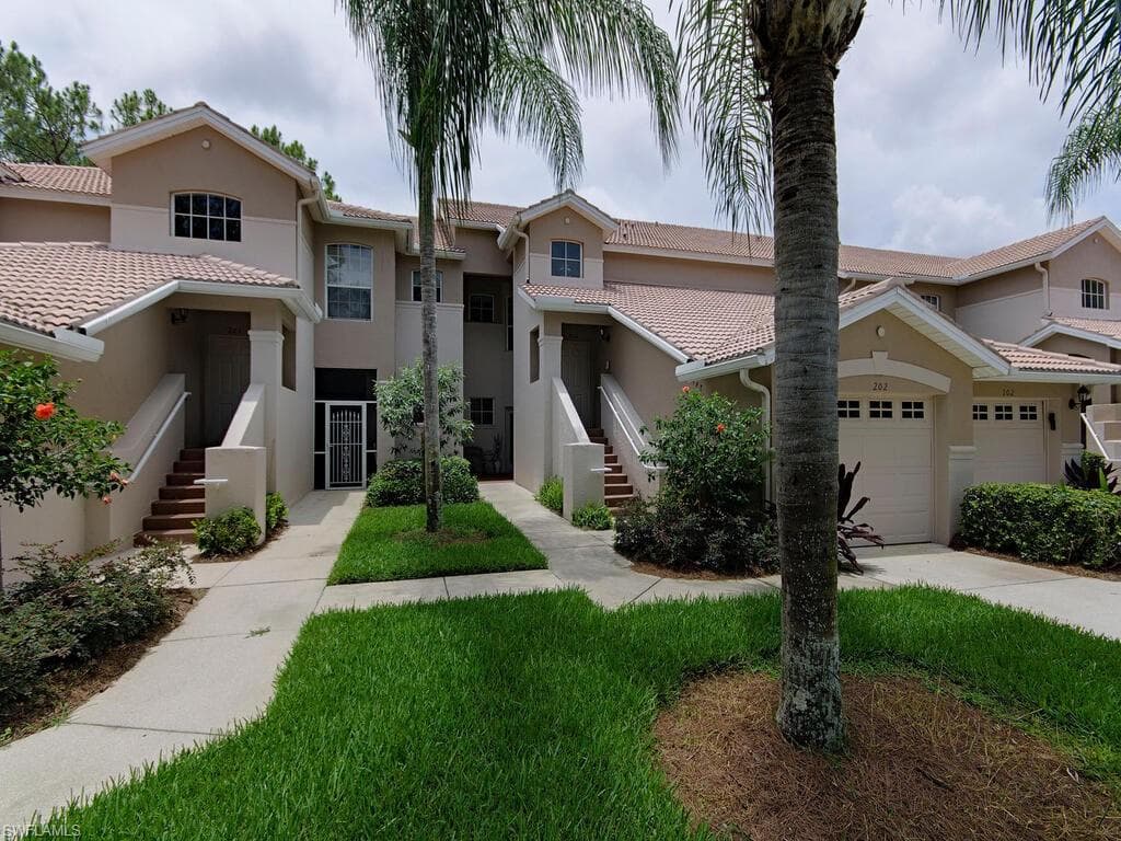 8225 Danbury Blvd E 1-102, Naples, FL 34120-4