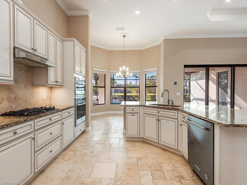 2308 Somerset Pl, Naples, FL 34120-10