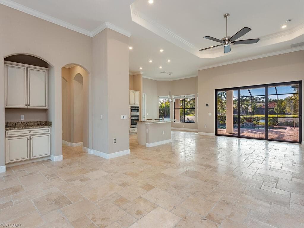2308 Somerset Pl, Naples, FL 34120-4